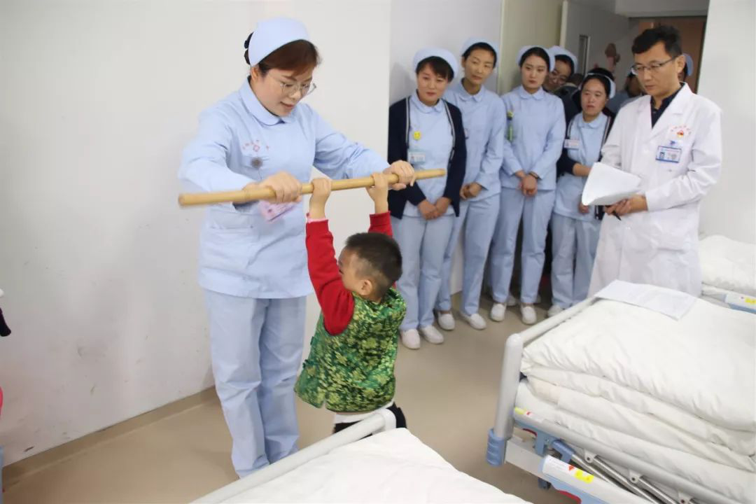 薛城区中医院护理部顺利举办床旁护理健康教育大赛